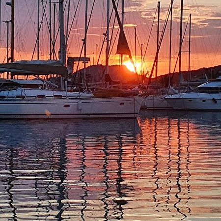 Porquerolles - Nuit insolite à bord du Défi Fou Extérieur photo